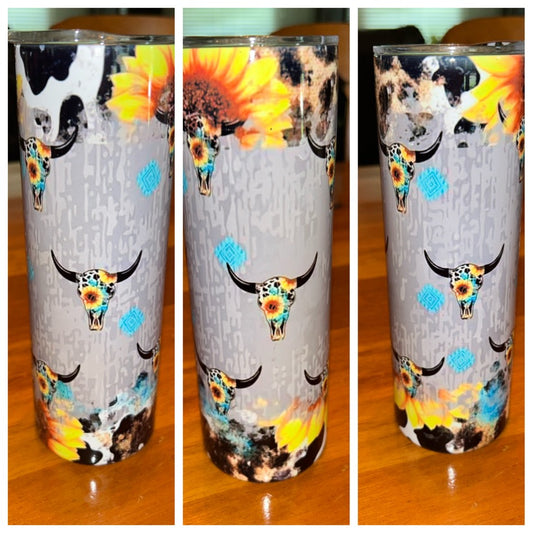 Grey skull Tumbler