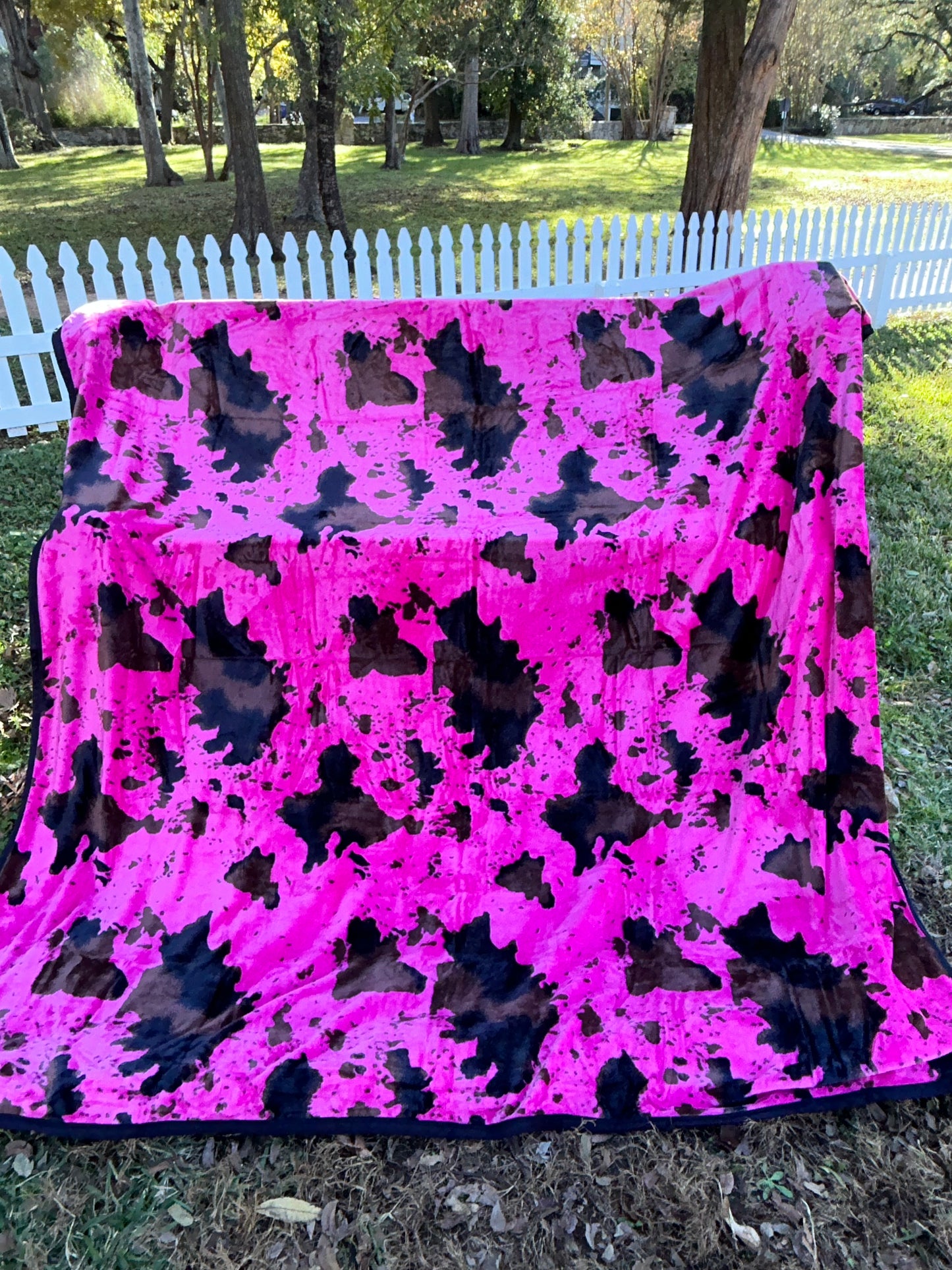 Pink Moo King Blanket